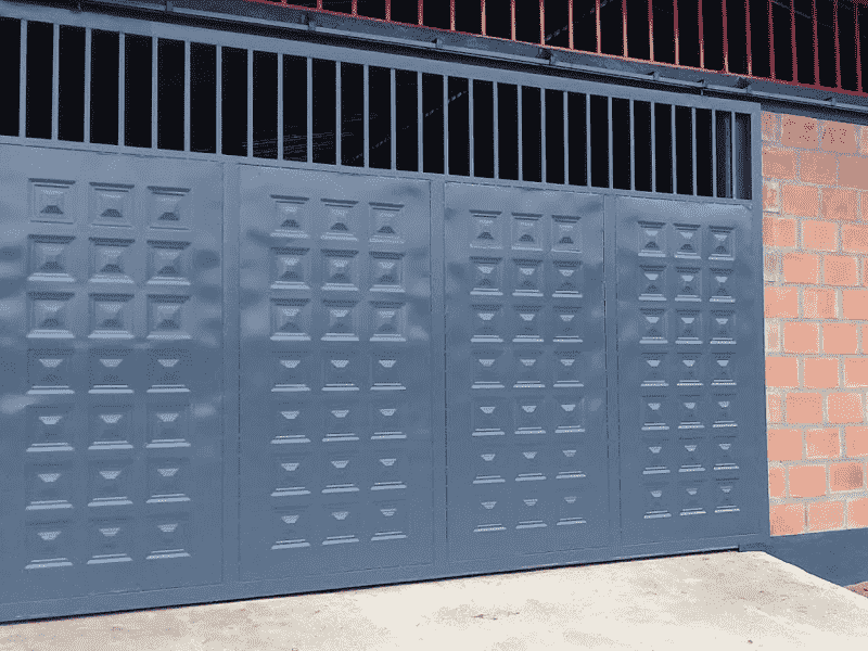 portones y puertas de acero